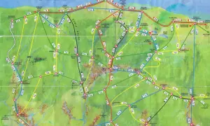 Mapa szlaków turystycznych Karkonoszy, region Karpacza. Znajdziesz tu szlaki prowadzące przez malownicze doliny i szczyty, np. Sowią Dolinę, Śnieżkę.