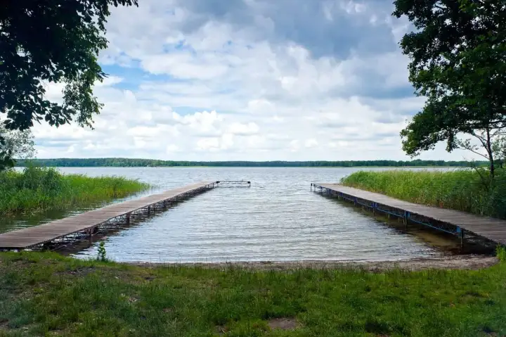 Atrakcje Boszkowa - plaże, jezioro i spokojne trasy